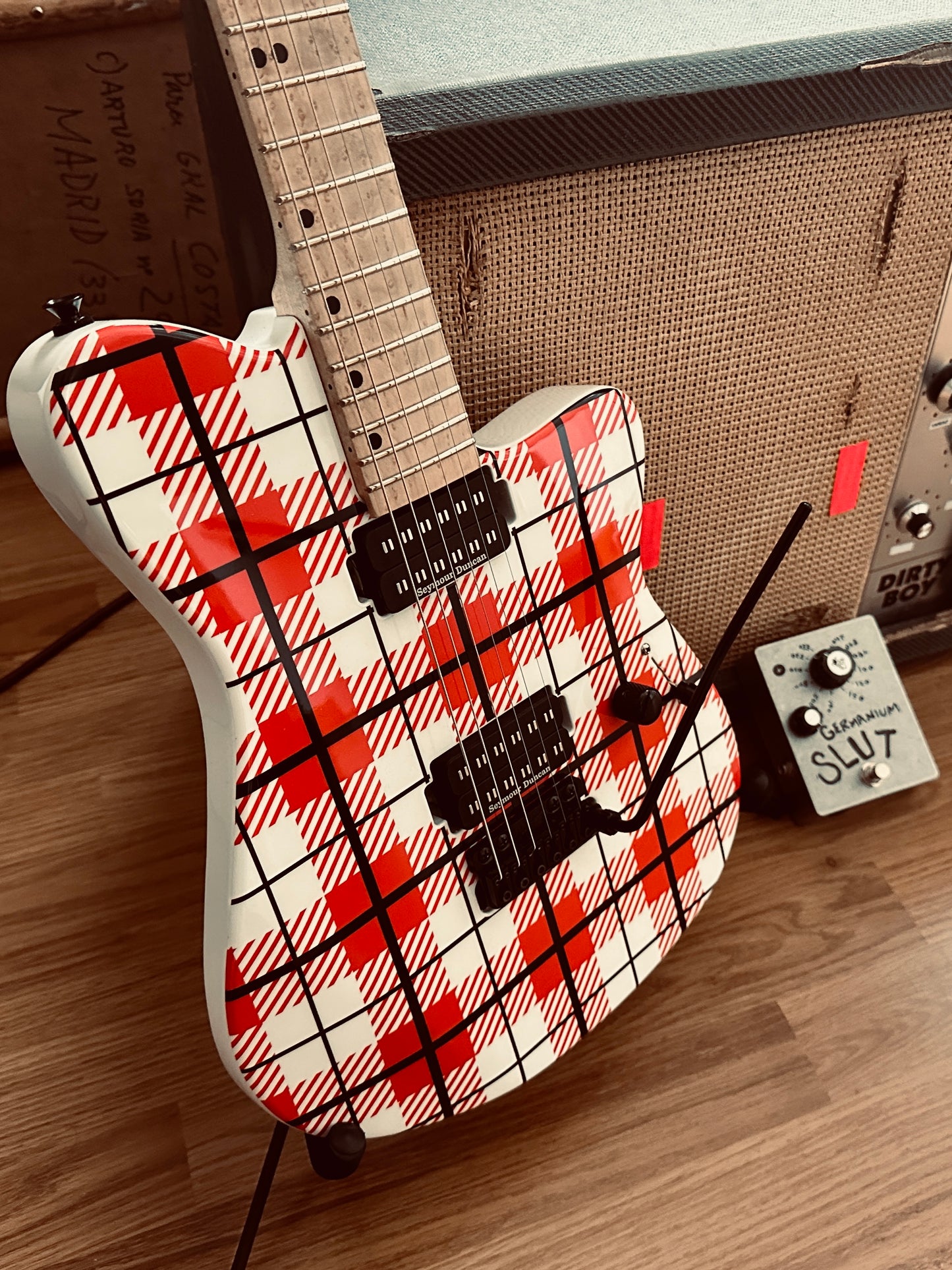 TV26 Guitars
